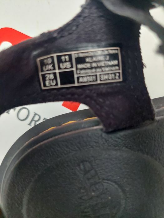 Босоніжки для дівчинки р. 28 Dr. martens