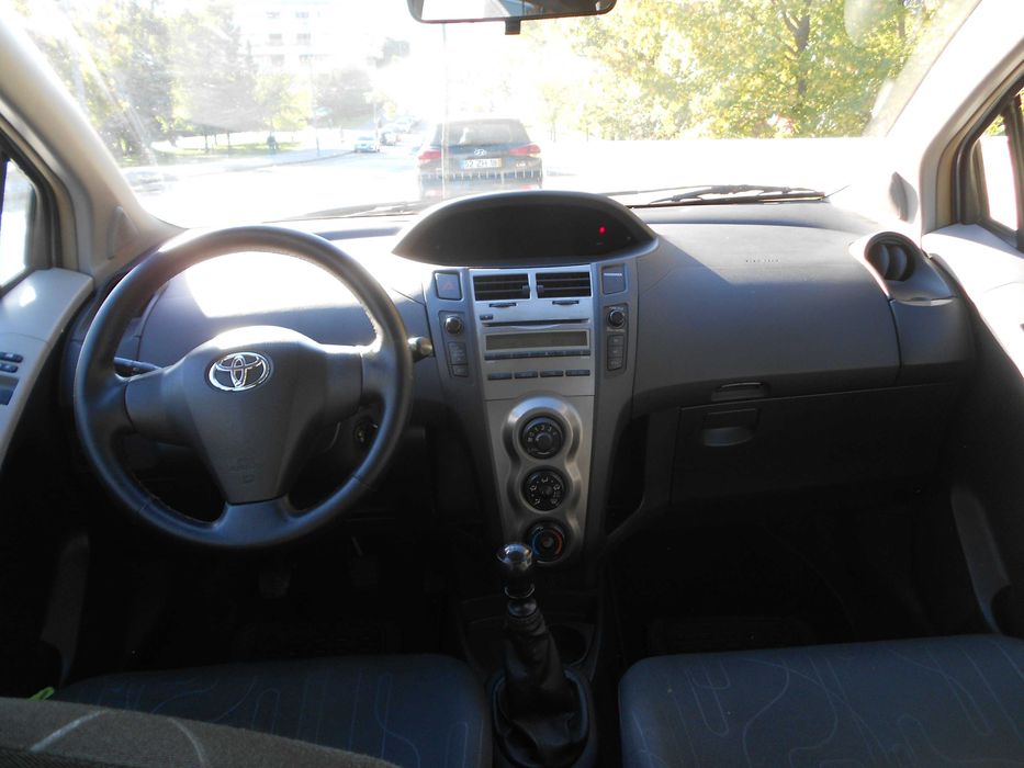 TOYOTA  YARIS  1.4  SOL  D-4D   90 Cv c/  AC  e  Filtro de Partículas