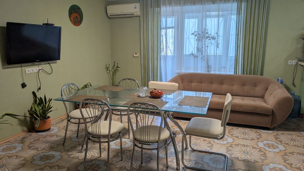 Продажа четирехкомнатной квартири, район Лески.