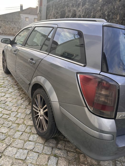 Carro Opel Astra Caravan 1.7 2004