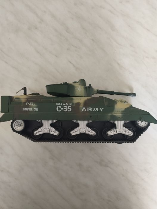 Великий іграшковий танк Squad C-35 Army (Superior)