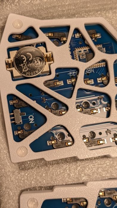 Спліт клавіатура CORNE V4 2.4G | Фабрична пайка без свічів та кейкапів