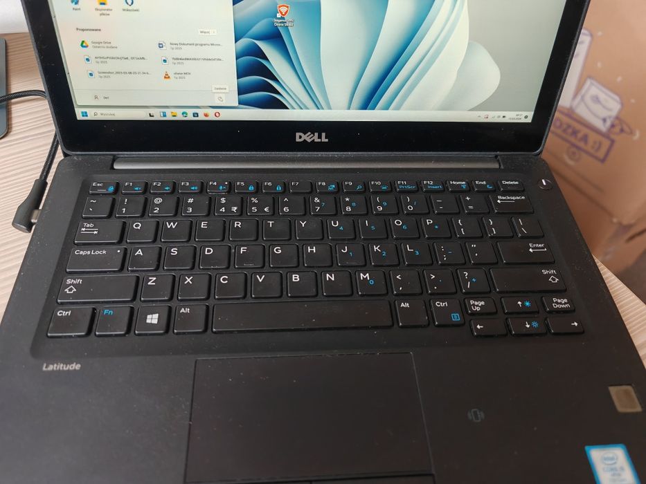 Mini laptop Dell 7280, dotyk, NFC, Thunderbolt