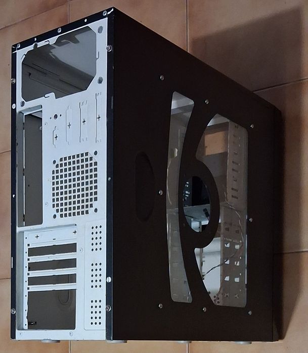 PC Build Case with Transparent Side Panel446076534223677443