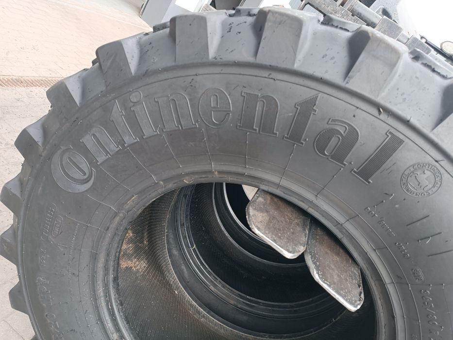 365/80R20 Continental MPT81 14.5R20
