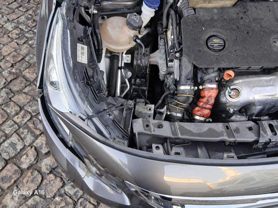 Peugeot 2008 1.5 BlueHDi Diesel Signature