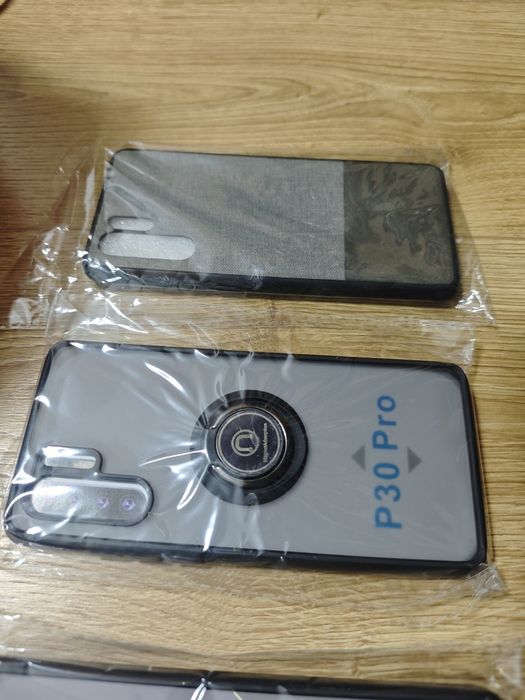 Zestaw Etui/plecki  do Huawei P30 pro pierścienie magnetyczny.
