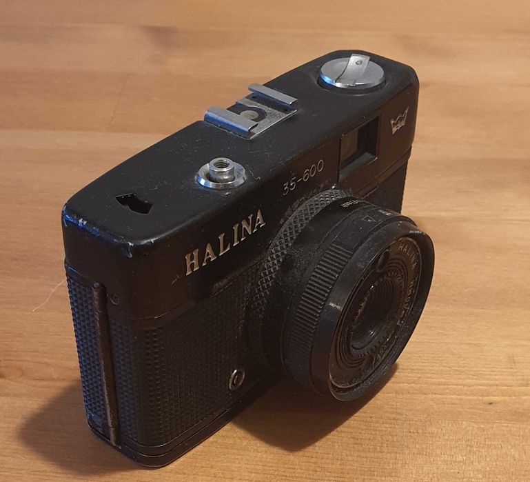 Câmara fotográfica Halina 35-600 de 1982