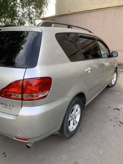 Тойота Авенсіс Версо / Toyota Avensis Verso