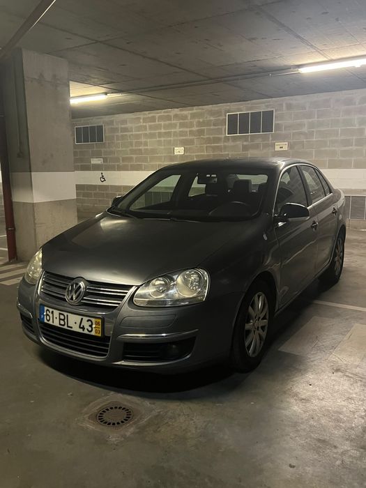 Carro VW Jetta 1.9 TDi Confortline