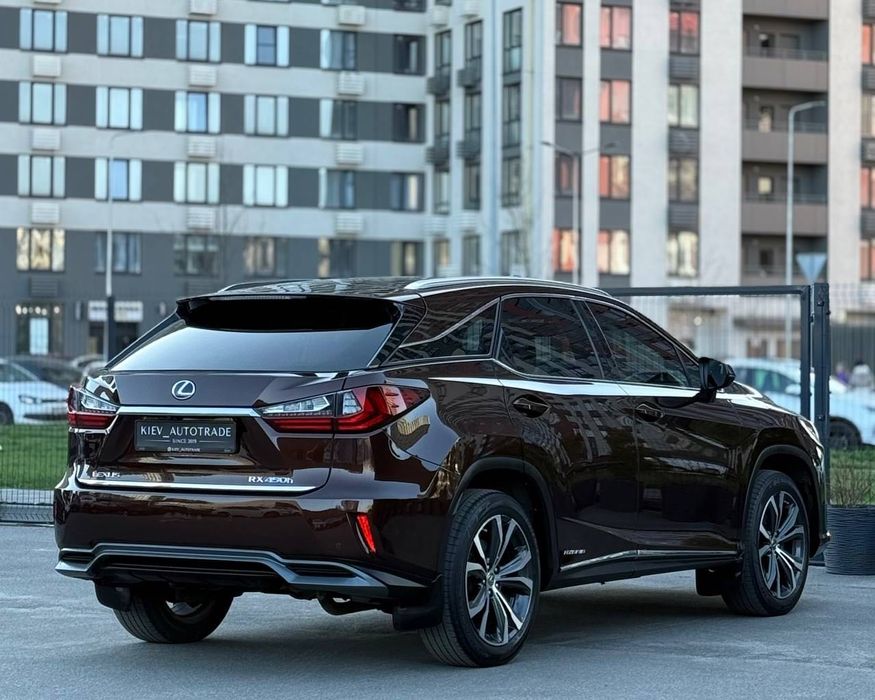 Lexus RX 450h official