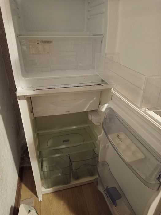 Малі холодильник