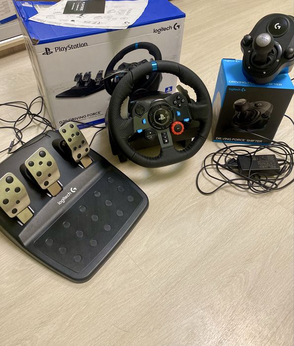 Продам руль logitech асолютно новий