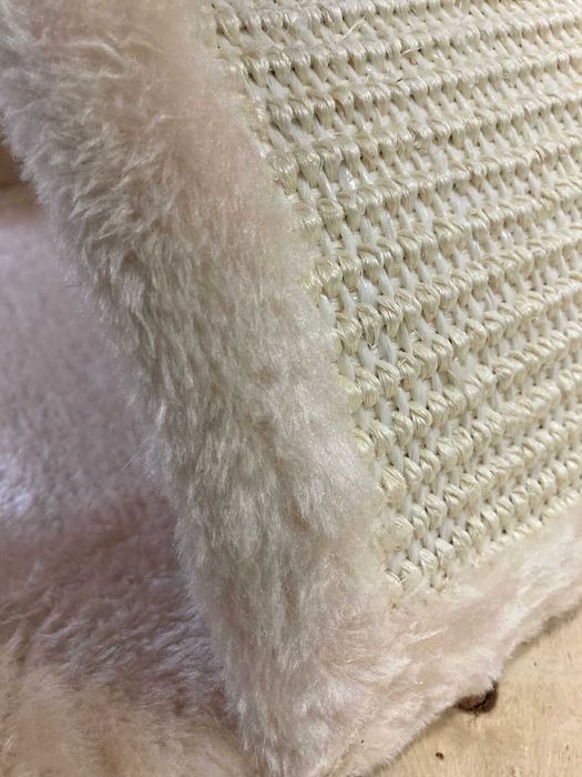 NOVO - Arranhador Montanha 36cm X 36cm X 44cm