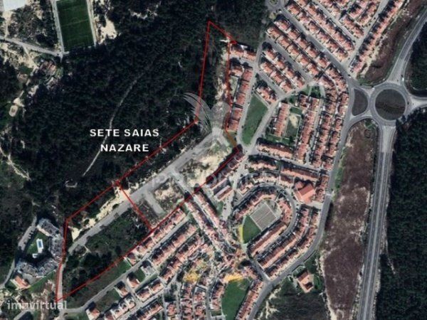 Conjunto de 2 Lotes para Construção de Prédios de Habitação Coletiv... — Nazaré, Leiria