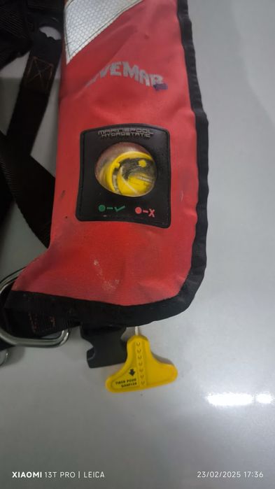 Vendo colete para embarcado com pastilhas e disparo manual
