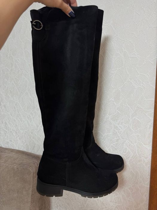 Зимові шкіряні сапожки 40 розмір