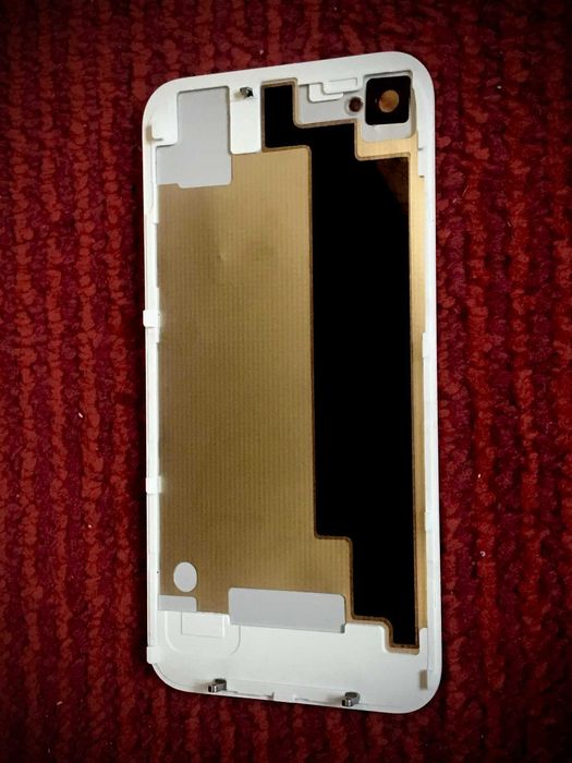 Кришка задня нова від Iphone  4s модель 4