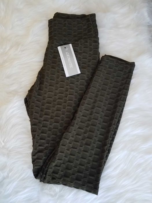 Legginsy marszczone z wysokim stanem.