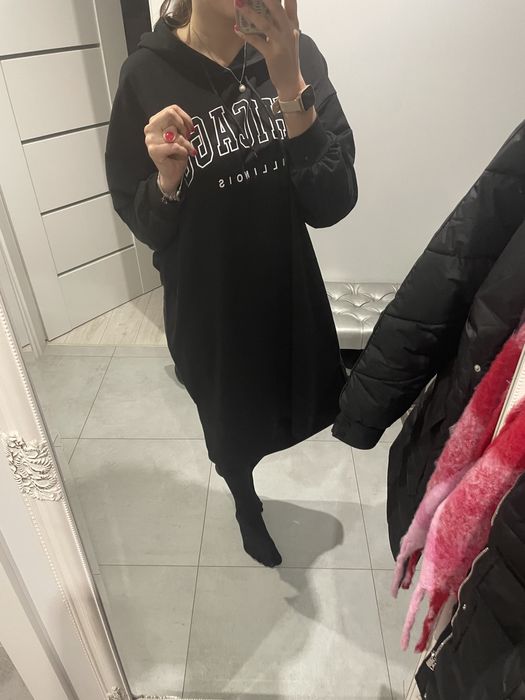 Sukienka damska dresowa z kapturem