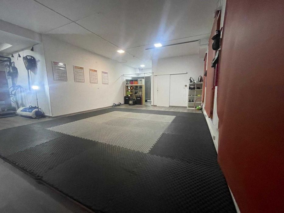 Loja para Qualquer Ramo Odivelas Aluga-se