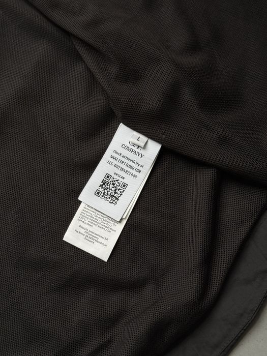 Сорочка на замку C.P. Company нейлонова/ овершот  зип сипи компани