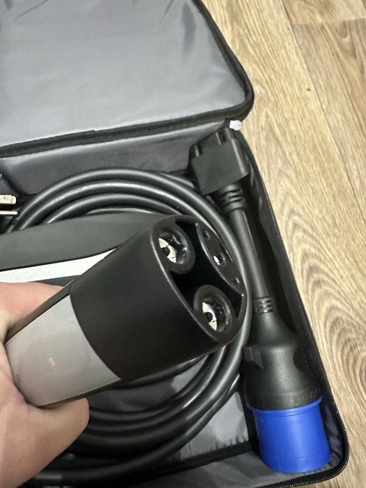 Зарядка  Tesla Mobile Connector gen 2, , USA