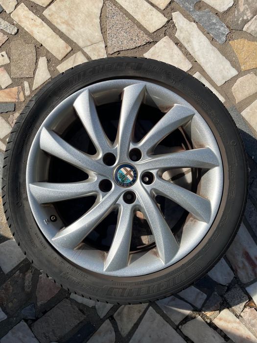 Jantes Alfa Romeo Giulietta 17’ + 4 Pneus