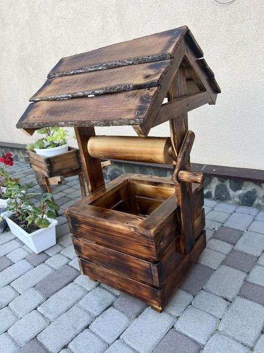 Садовий колодязь