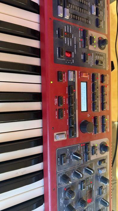 Nord stage 2 sw73 + case