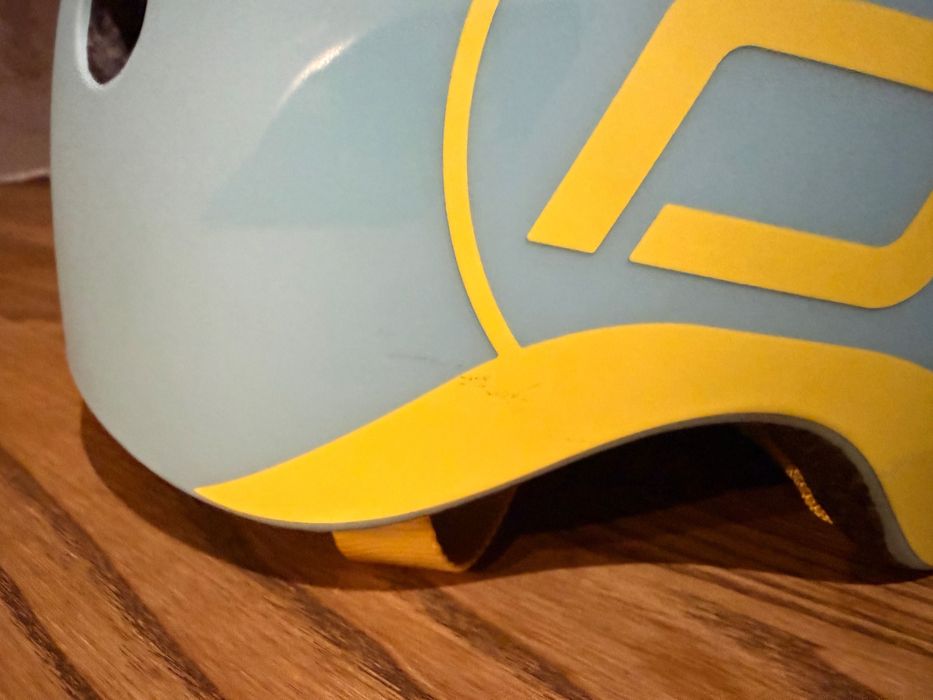 Nowy kask scoot and ride dla dziecka