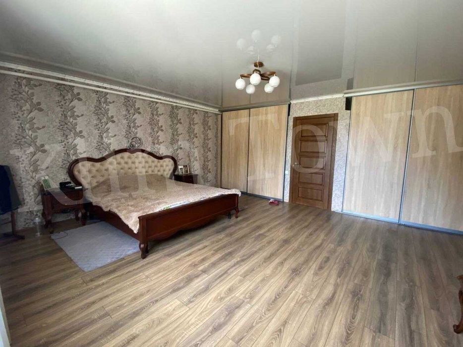 Продається житловий комплекс у с Дівички