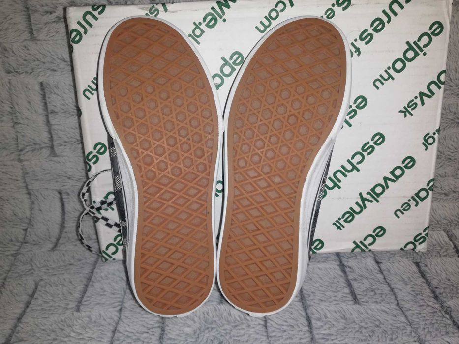 Tenisówki VANS Old Skool jak nowe skóra r.32