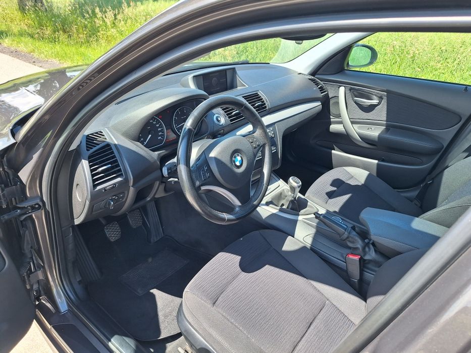 BMW E87 , 118i, 2009r.