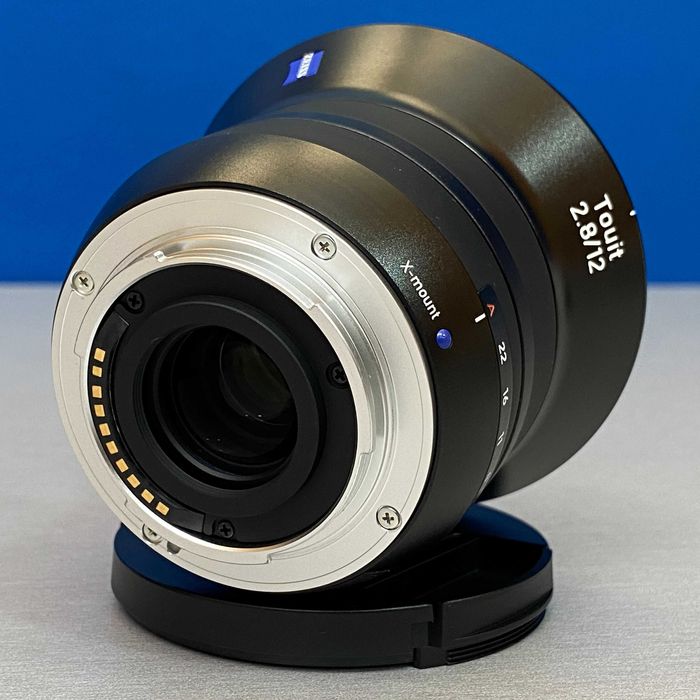 Zeiss Touit Distagon 12mm f/2.8 T* (Fujifilm)