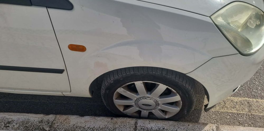 Ford Fiesta 1.4,gasóleo