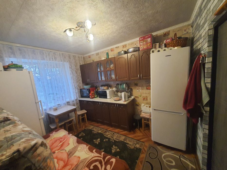 Продам 2ві кімнати в гуртожитку вул. Дачна