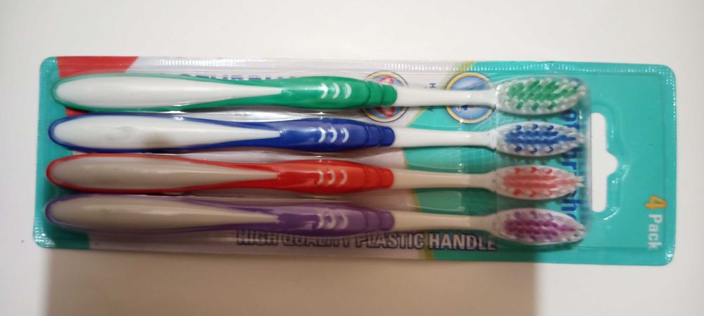 Набір зубних щіток зубна щітка