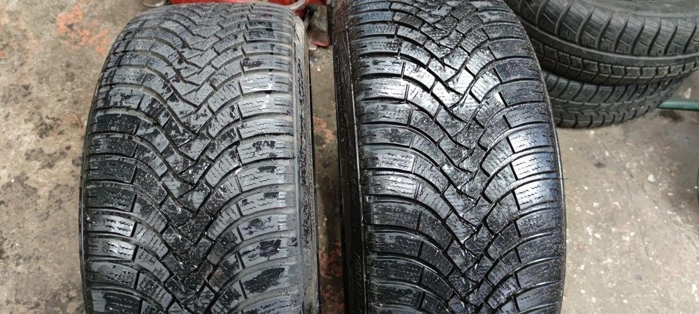 opony zimowe  225x40x18 FALKEN 2szt 300zl 2019r