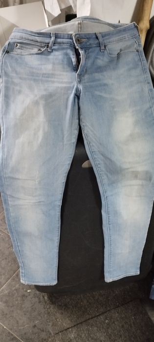 Vendo calças levis