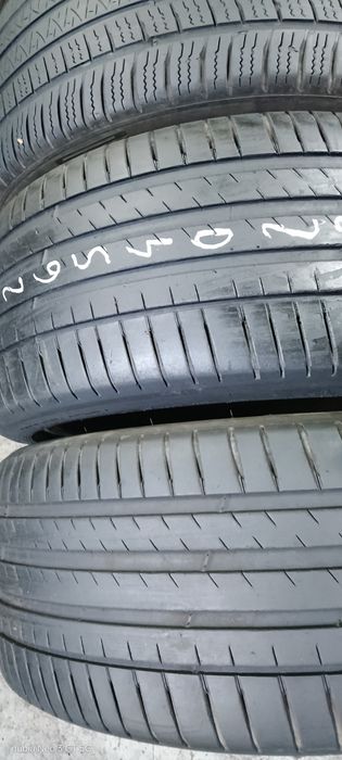 Pneus 265/40/22 semi novos