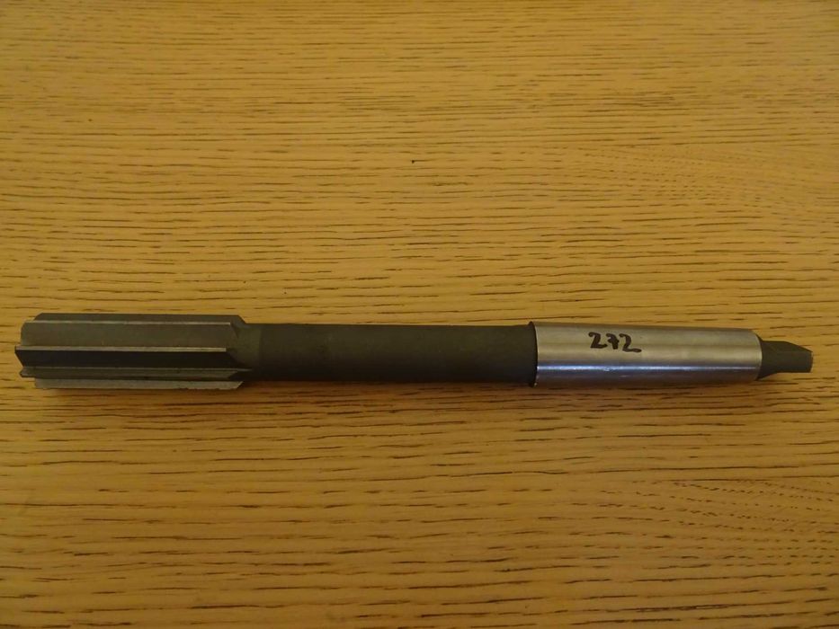 Rozwiertak maszynowy HSS 27 mm MK3 z płetwą, H7 (272)