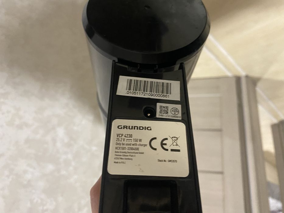Акумуляторний пилосос пылесос Grundig