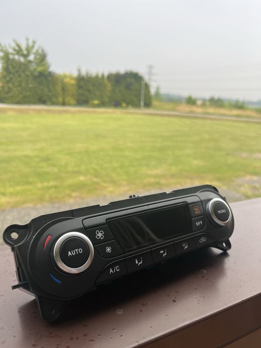 Panel klimatyzacji FORD MONDEO MK4