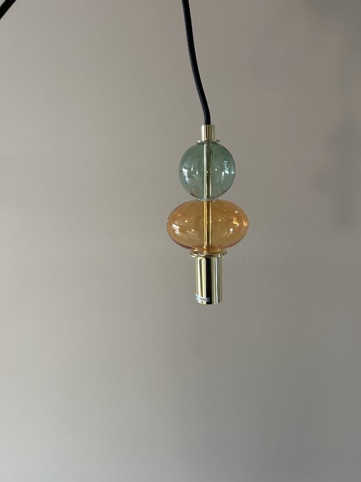 Lampa sufitowa szklana do ozdobnej żarówki