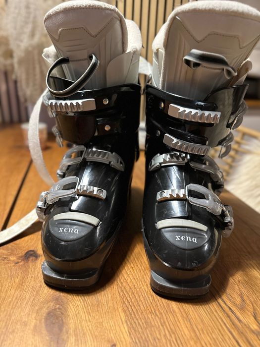 Sprzedam buty narciarskie Rossignol – rozmiar 40