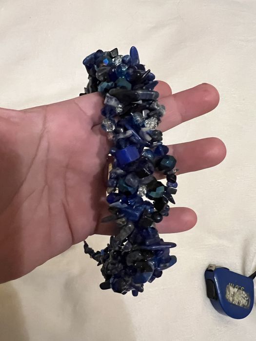 Niebieska kolia z kamieni naturalnych