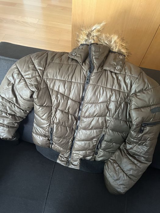 Casaco Acolchoado com Capuz e Pêlo Sintético Verde tropa