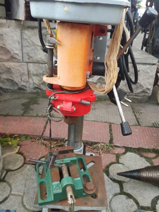 Свердлільний станок малий