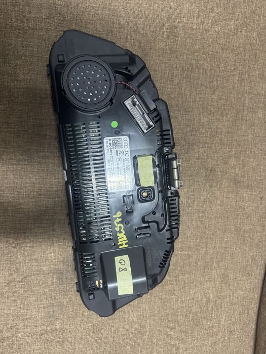 Панель приборів Audi q8